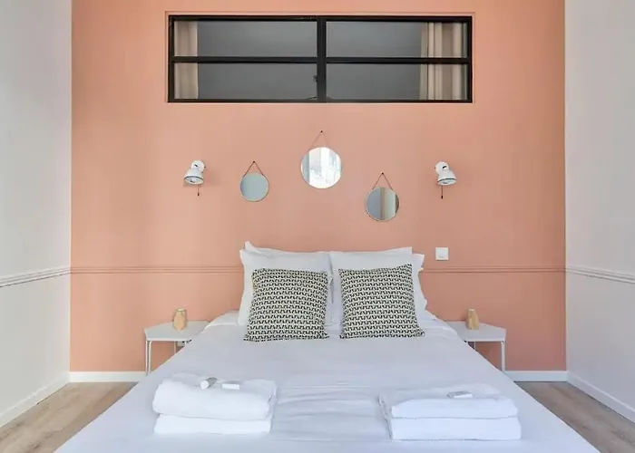 Ah Droite Appartement Paris